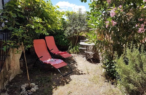 Gigondas House | Holiday house Gigondas for 1 - 4 persons with 2 bedrooms - Holiday home