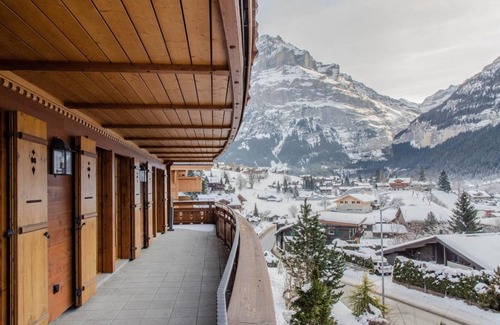 Grindelwald Ski Chalet | Holiday house Grindelwald for 1 - 12 persons with 6 bedrooms - Detached holiday house