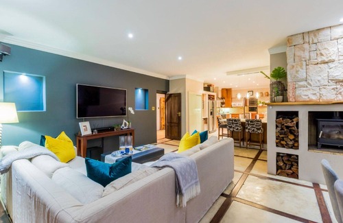 Constantia House | Holiday house Hout Bay for 2 - 10 persons with 4 bedrooms - Holiday house