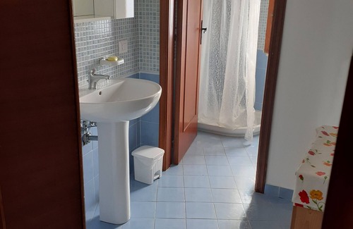 Leni House | Holiday house in Salina