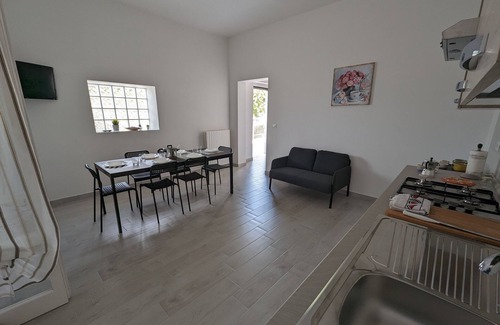 Villamagna Apartment | Holiday House is located in Villamagna, Abruzzo. Sea and Mountain at 2 steps.