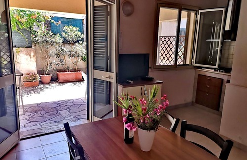 Marina di Modica House | Holiday house Marina di Modica for 1 - 4 persons with 2 bedrooms - Holiday home