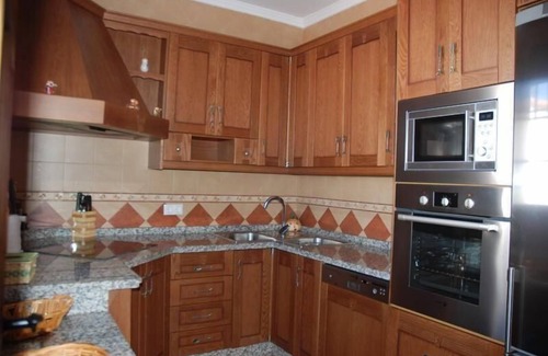 Iznajar House | Holiday house Iznajar for 2 - 8 persons with 4 bedrooms - Row house