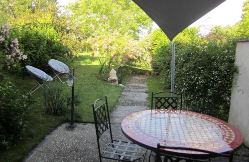 Ozillac House | Holiday house Jonzac for 1 - 4 persons with 2 bedrooms - Row house