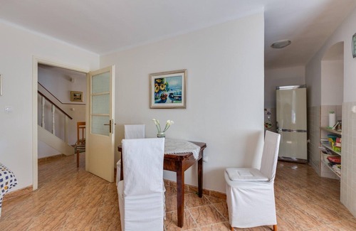Nerezine House | Holiday house JULIETTE 100m from the beach