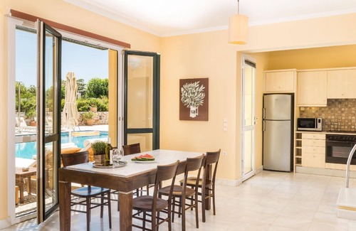 Maleme House | Holiday house Maleme Kriti for 1 - 18 persons with 9 bedrooms - Holiday apartment in one or multi-fa