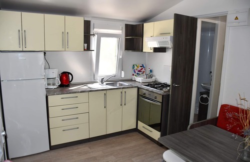 Pirovac House | Holiday house/mobile home in the 1. Line seafront, 34 m² + 24 m² terrace