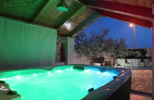 Mravince House | Holiday house Mravince for 1 - 6 persons with 4 bedrooms - Holiday house