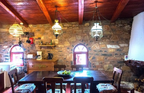 Mavrikiano House | Holiday house Plaka for 1 - 6 persons with 3 bedrooms - Holiday house