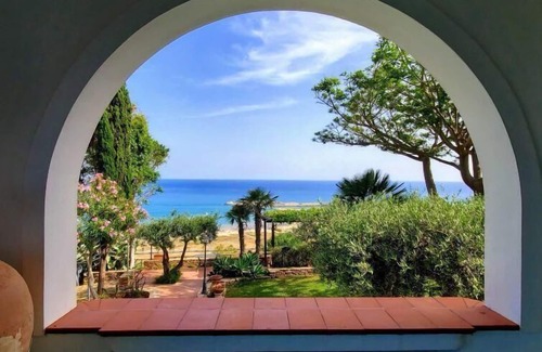 Porto Palo House | Holiday house Porto Palo for 1 - 10 persons with 5 bedrooms - Holiday home