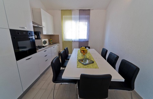 Skatari House | Holiday house Pula for 1 - 8 persons with 3 bedrooms - Holiday house