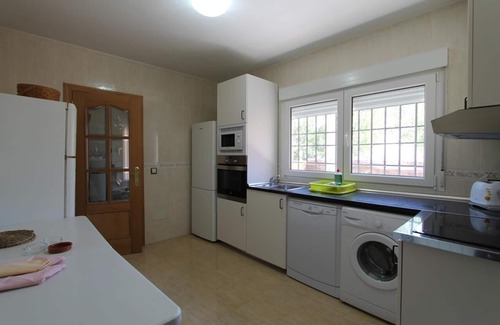Sesena House | Holiday house Seseña Nuevo for 3 - 12 persons with 4 bedrooms - Holiday home