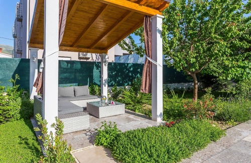 Stobrec House | Holiday house Stobrec for 1 - 6 persons with 4 bedrooms - Holiday home