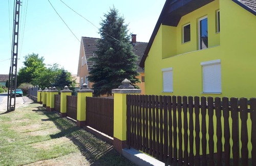 Szolosgyorok House | Holiday house Szõlõsgyörök for 1 - 8 persons with 3 bedrooms - Holiday house