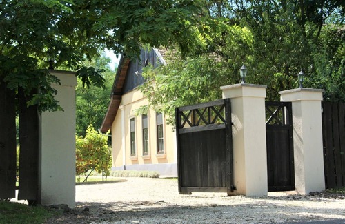 Tiszaszentimre House | Holiday house Tiszaszentimre for 1 - 8 persons with 3 bedrooms - Holiday house
