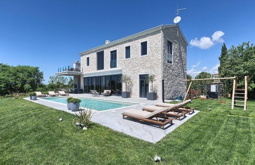 Radetici House | Holiday house Tinjan for 1 - 8 persons with 4 bedrooms - Holiday home