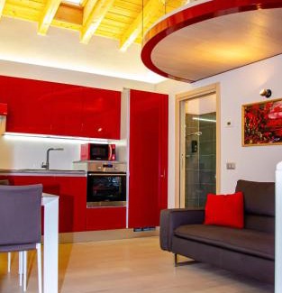 Tirano Apartment | Holiday House Viola