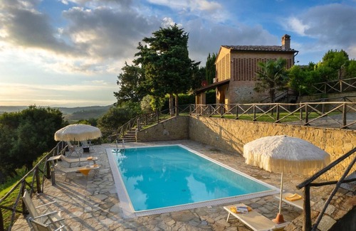 Villamagna House | Holiday house Volterra for 1 - 4 persons with 2 bedrooms - Holiday house