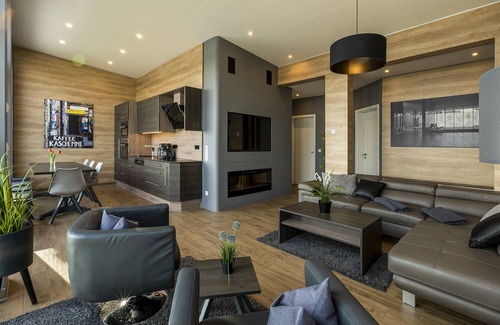 Lobnitz House | HOLIDAY HOUSE WITH BEACH, BOAT, SAUNA, AIR CONDITIONING & FIREPLACE!