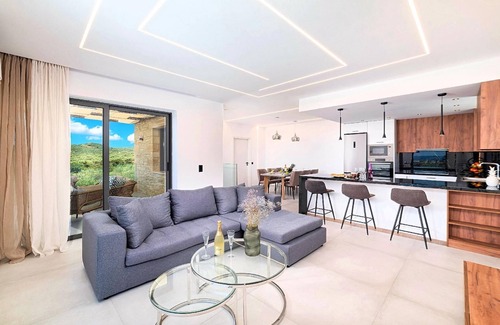 Kournas House | Holiday house Yeoryioupolis Kriti for 1 - 8 persons with 3 bedrooms - Holiday house