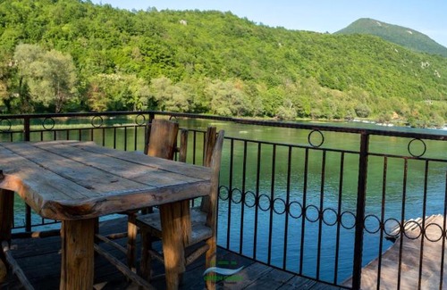 Lohovo House | Holiday Houses Green Queen