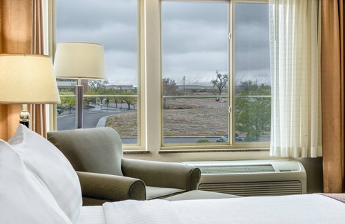 Grand Junction Hotel | Holiday Inn and Suites Grand Junction by IHG