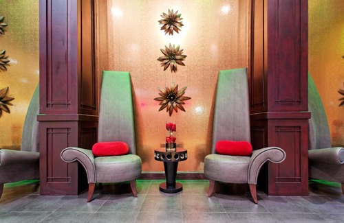 North Arlington Hotel | Holiday Inn Arlington Northeast by IHG