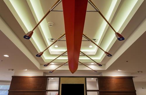 Rainey Street Historic District Hotel | Holiday Inn Austin -Town Lake by IHG