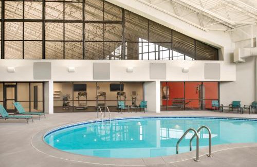 Normal Hotel | Holiday Inn - Bloomington - Normal by IHG