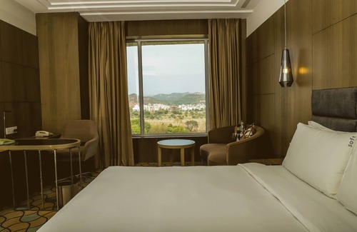 Panchkula Hotel | Holiday Inn Chandigarh Panchkula, an IHG Hotel