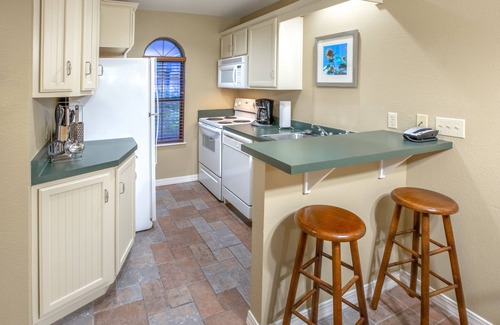 Branson Hotel | Holiday Inn Club Vacations Holiday Hills Resort Branson by IHG
