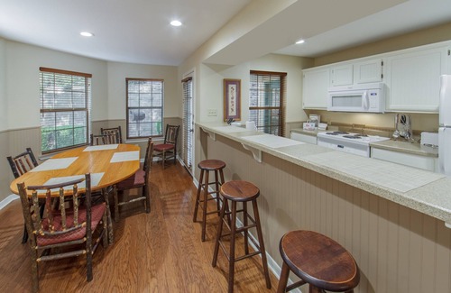 Flint Apartment | Holiday Inn Club Vacations Villages Resort at Lake Palestine by IHG