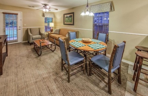 Flint Hotel | Holiday Inn Club Vacations Villages Resort at Lake Palestine