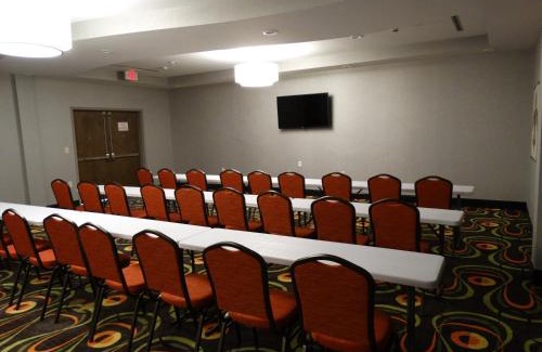 Covington Hotel | Holiday Inn Covington by IHG