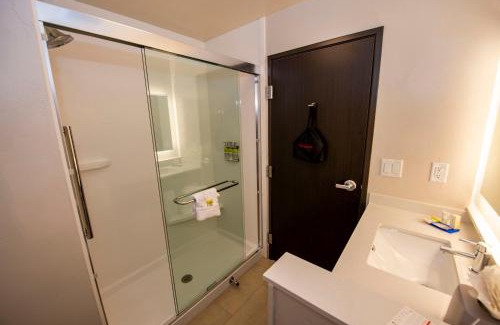 Colorado Springs Hotel | Holiday Inn Express & Suites - Colorado Springs AFA Northgate by IHG