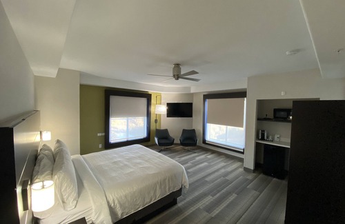 El Dorado Hills Hotel | Holiday Inn Express Hotel & Suites El Dorado Hills by IHG