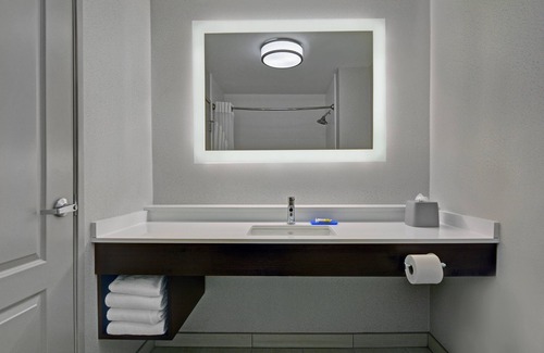 Atmore Hotel | Holiday Inn Express Atmore by IHG