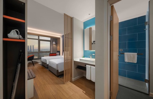 Yinhai Hotel | Holiday Inn Express Beihai Silver Beach by IHG