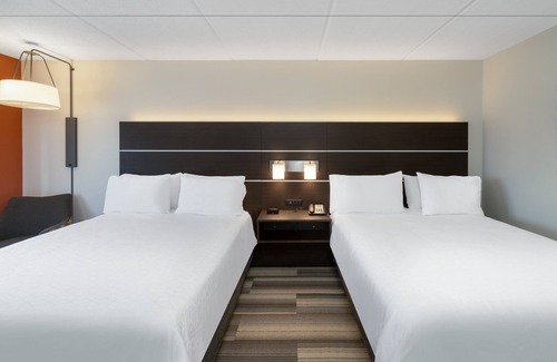 Bluffton Hotel | Holiday Inn Express Bluffton at Hilton Head Area by IHG