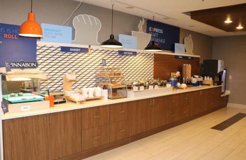 Douglas Hotel | Holiday Inn Express by IHG