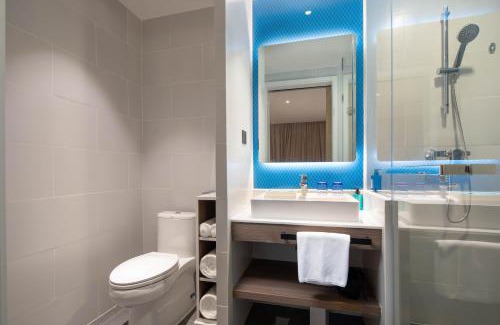 Wuhou Hotel | Holiday Inn Express Chengdu Wuhou New City by IHG