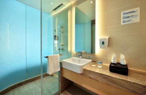 Chengdu Hotel | Holiday Inn Express Chengdu Tianhe by IHG