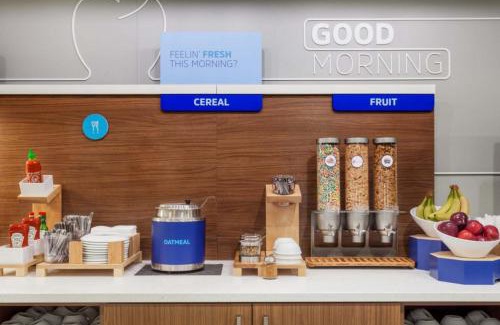 Birmingham Hotel | Holiday Inn Express Detroit-Birmingham by IHG