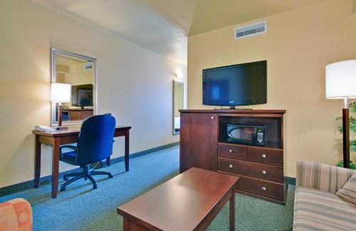 Dryden Hotel | Holiday Inn Express Dryden by IHG