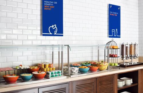Al Wasl Hotel | Holiday Inn Express Dubai Safa Park by IHG