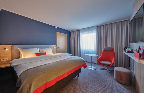 Gutleutviertel Hotel | Holiday Inn Express Frankfurt Messe by IHG
