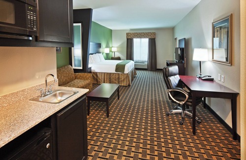 Jacksonville Hotel | Holiday Inn Express Hotel & Suites JACKSONVILLE by IHG