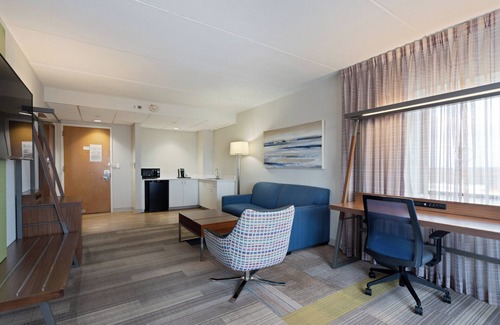Hauppauge Hotel | Holiday Inn Express Hauppauge-Long Island