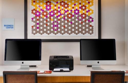 Olive Branch Hotel | Holiday Inn Express Hotel & Suites Olive Branch by IHG