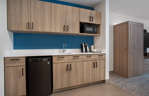 Terre Haute Hotel | Holiday Inn Express Hotel & Suites Terre Haute by IHG